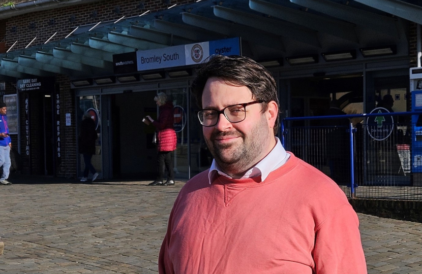 Peter Fortune MP and Thomas Turrell AM Call on Southeastern to Install Drop-Off Zone at Bromley South Station